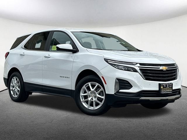 Used 2022 Chevrolet Equinox LT with VIN 3GNAXUEV0NL310226 for sale in Mendon, MA