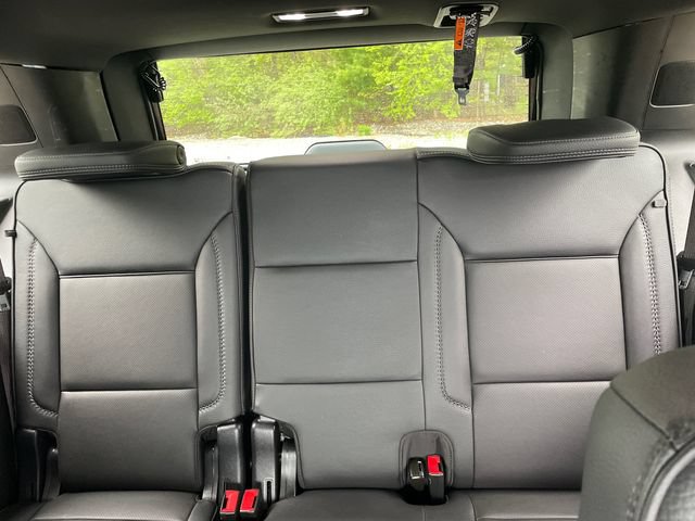 2025 GMC Yukon Denali - Photo 22