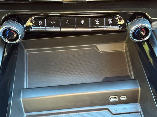 2025 Chevrolet Tahoe LS - Photo 32