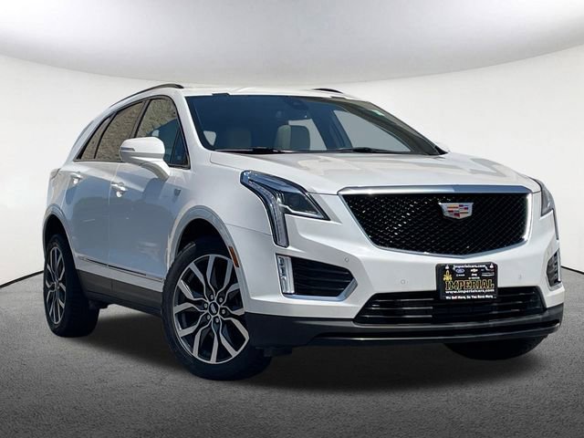 2021 Cadillac XT5 Sport photo 2