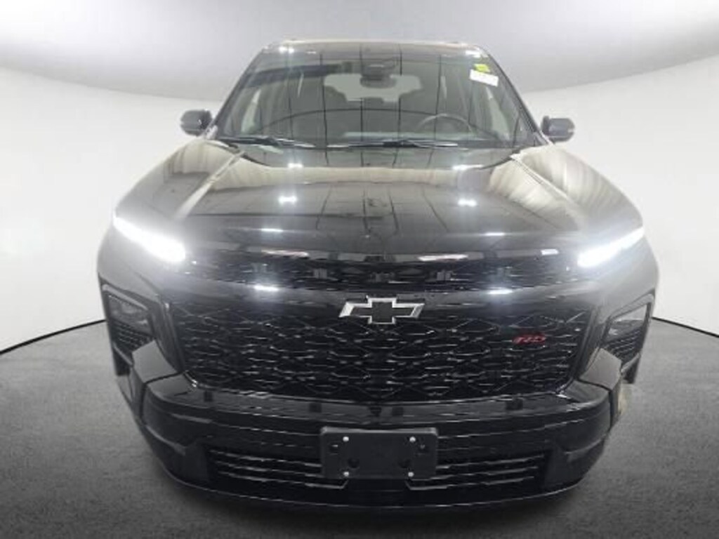 Used 2025 Chevrolet Traverse RS SUV