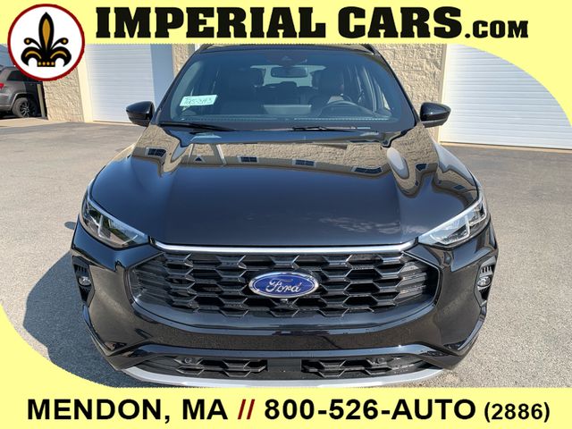 2025 Ford Escape ST-Line Elite photo 3