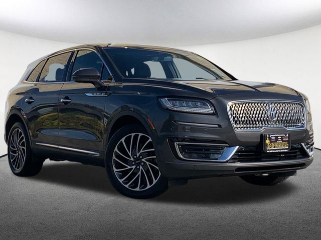 2019 Lincoln Nautilus Reserve photo 2