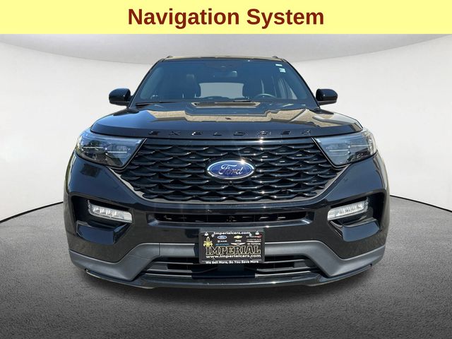 2022 Ford Explorer ST-Line photo 2