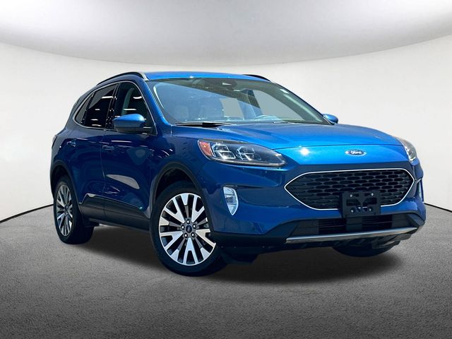 2022 Ford Escape Titanium photo 2