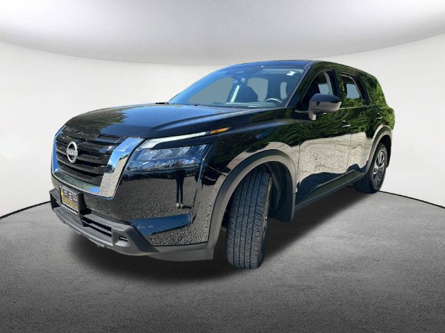 Used 2025 Nissan Pathfinder S SUV