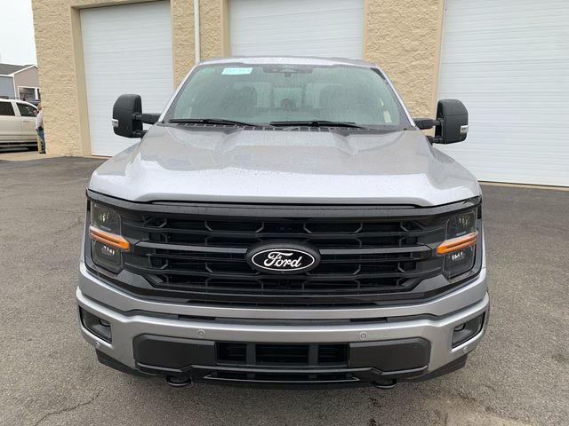 2025 Ford F-150 XLT photo 3