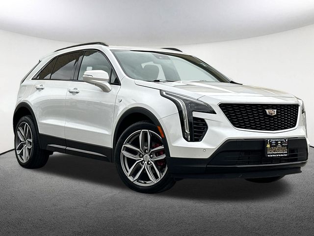 2021 Cadillac XT4 Sport photo 2