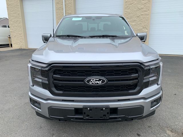 2025 Ford F-150 Lariat photo 3