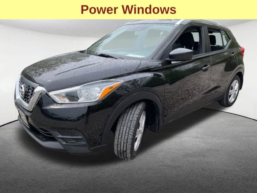 Used 2018 Nissan Kicks S SUV
