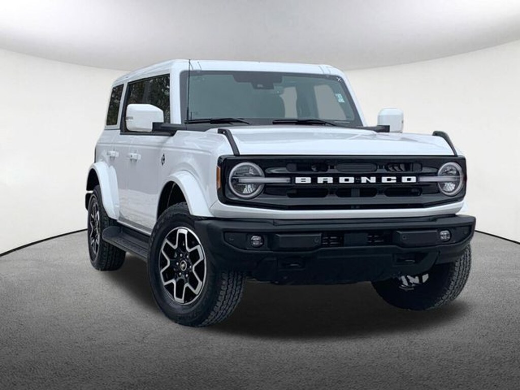 Certified 2025 Ford Bronco Outer Banks SUV