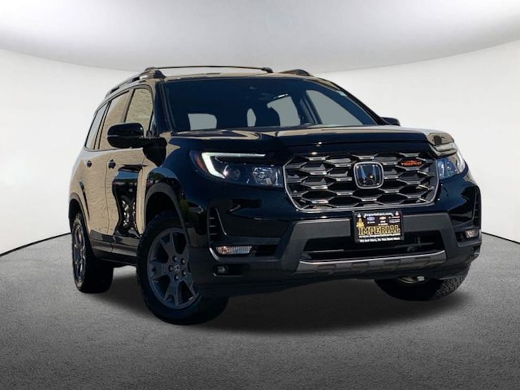 Used 2025 Honda Passport TrailSport SUV