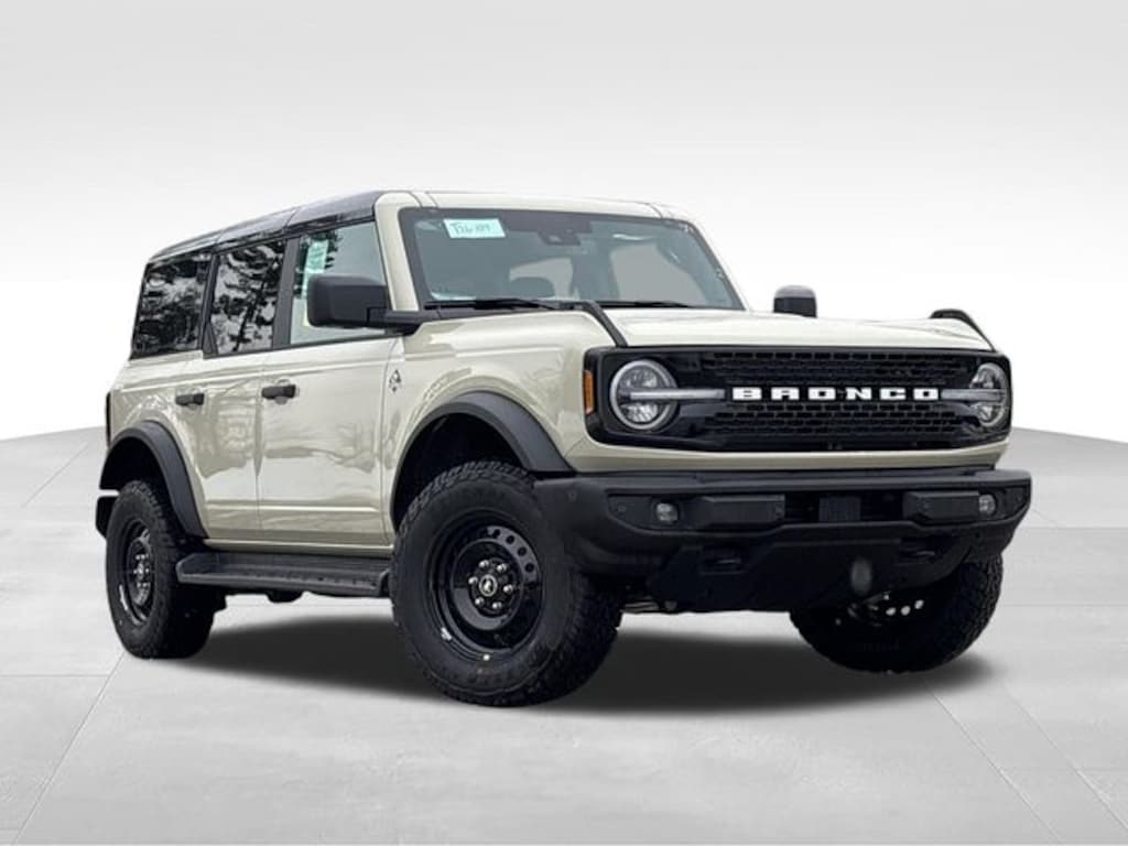 New 2026 Ford Bronco Outer Banks SUV