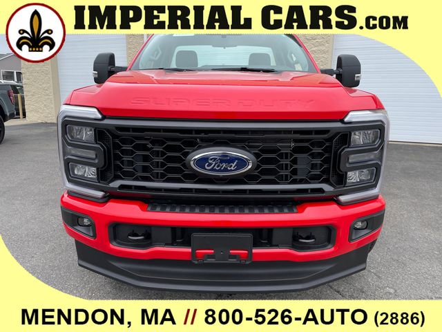 2025 Ford F-250 XLT photo 2