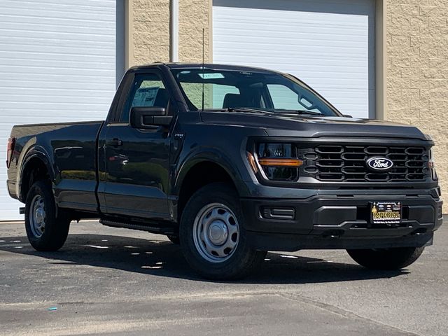 2025 Ford F-150 XL photo 2