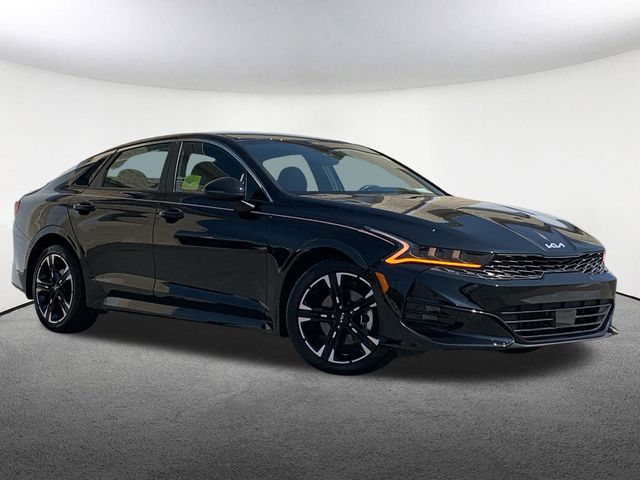 2024 Kia K5 GT-Line photo 2