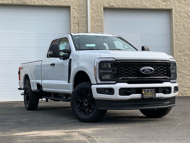 2025 Ford F-350 Truck 