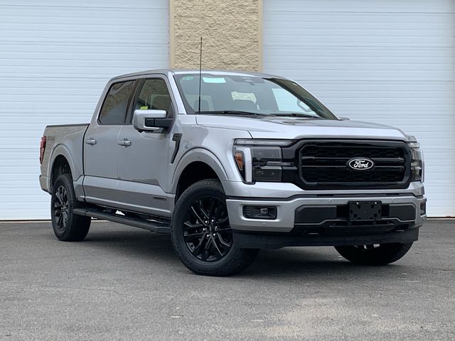 2025 Ford F-150 Lariat photo 2