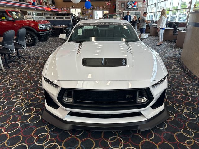 2025 Ford Mustang Coupe 