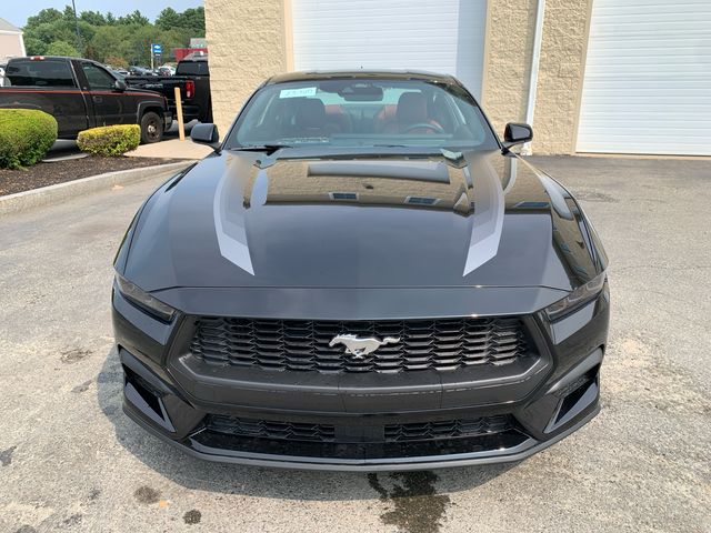 2025 Ford Mustang EcoBoost Premium photo 3