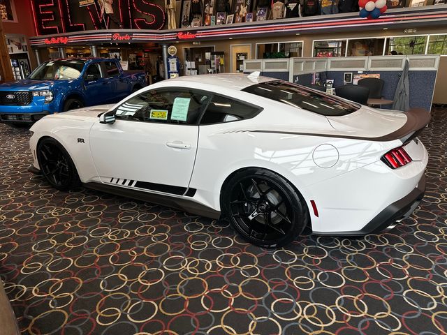 2025 Ford Mustang GT Premium photo 3