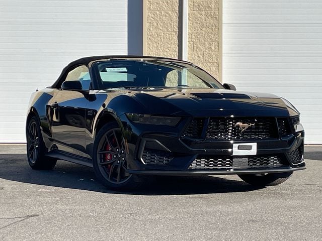 2025 Ford Mustang Convertible 