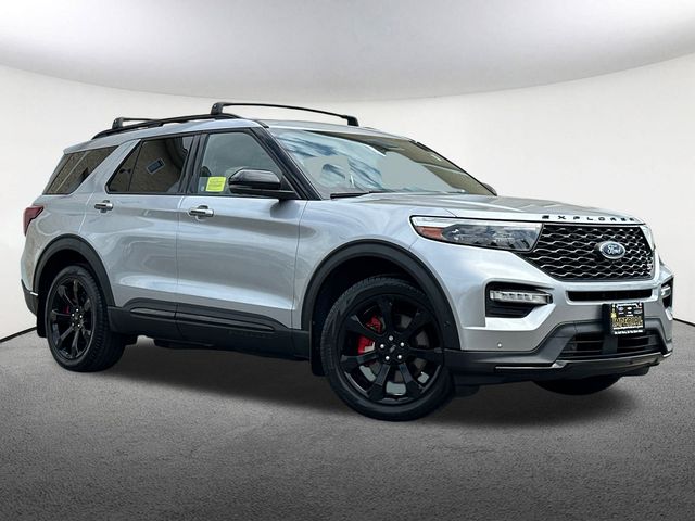 2022 Ford Explorer ST photo 2