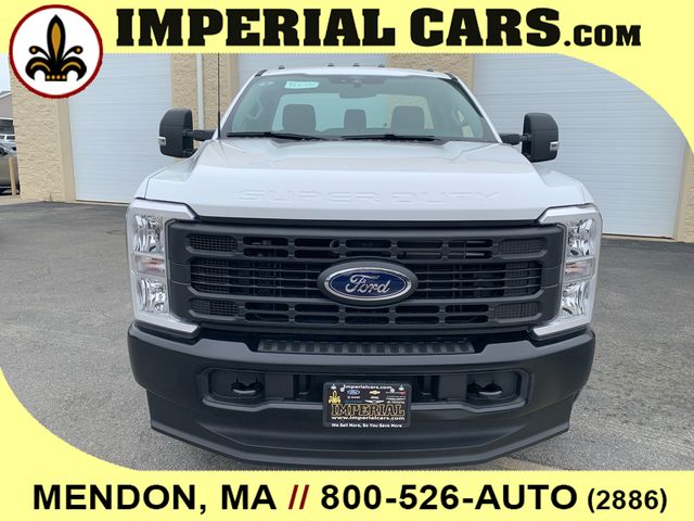 2025 Ford F-350 XL photo 2