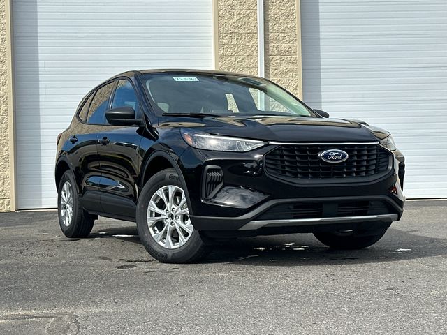 2025 Ford Escape Active photo 2