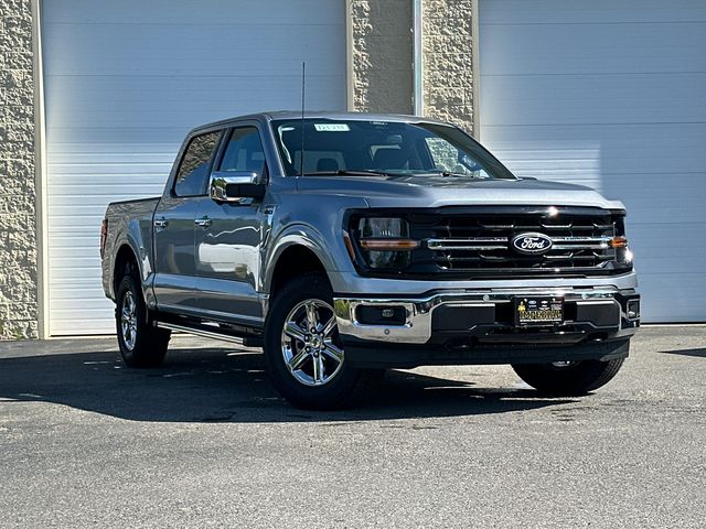2025 Ford F-150 XLT photo 2
