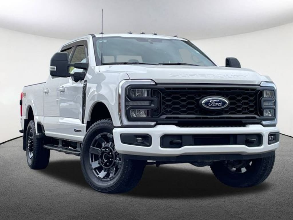Certified 2024 Ford F-250 Lariat Truck Crew Cab