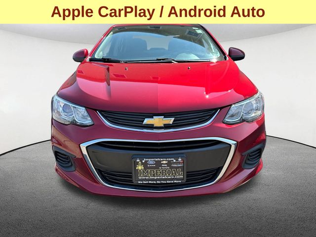2018 Chevrolet Sonic LT photo 3