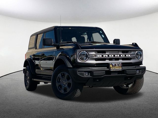 2024 Ford Bronco Big Bend photo 2