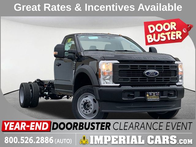 2025 Ford F-550 Super Duty Chassis Cab XL's photo