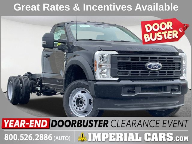 2025 Ford F-450 Super Duty Chassis Cab XL's photo