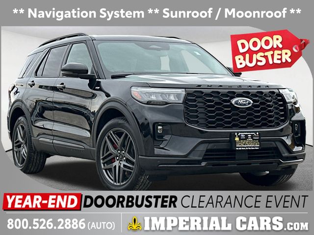 2025 Ford Explorer ST-LINE's photo