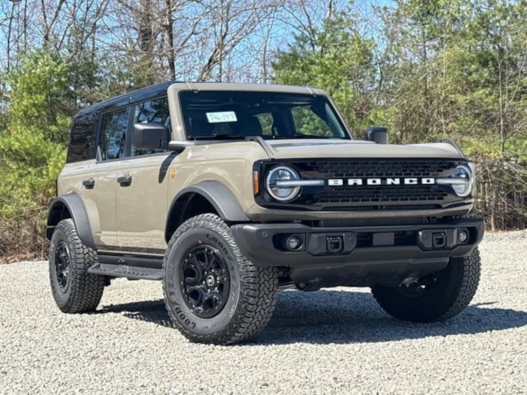 New 2026 Ford Bronco Badlands SUV