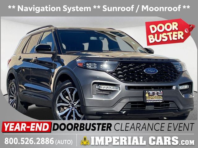 2023 Ford Explorer ST Line's photo