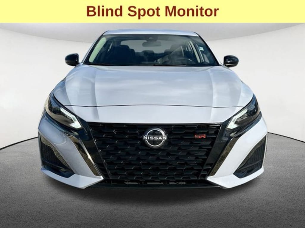 Used 2025 Nissan Altima SR Sedan