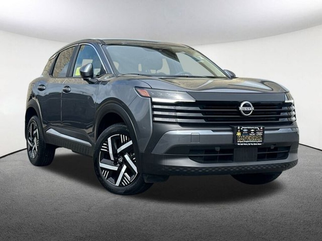 Used 2025 Nissan Kicks SV SUV