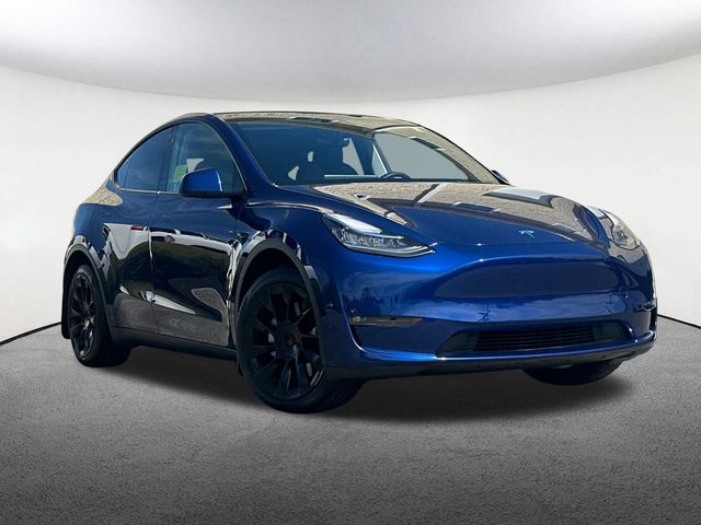 Used 2021 Tesla Model Y Long Range with VIN 5YJYGDEE9MF203941 for sale in Mendon, MA