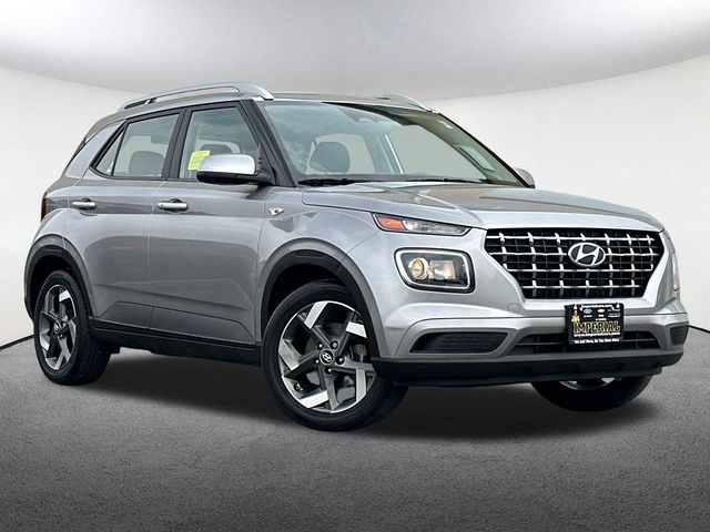 Used 2024 Hyundai Venue SEL with VIN KMHRC8A38RU313448 for sale in Mendon, MA