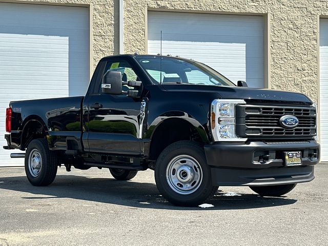 2025 Ford F-250 XL photo 2
