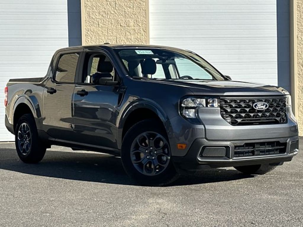 New 2025 Ford Maverick XLT Truck SuperCrew
