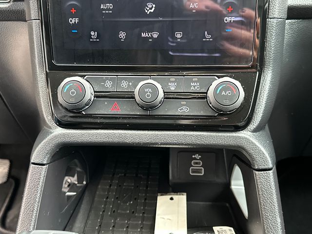View 32