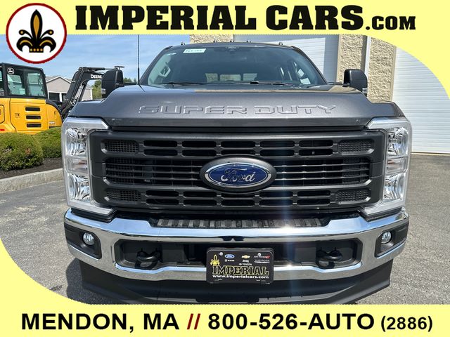 2025 Ford F-250 XL photo 3