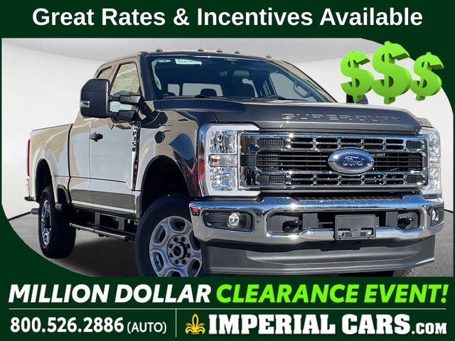 2026 Ford F-350 Super Duty XLT's photo