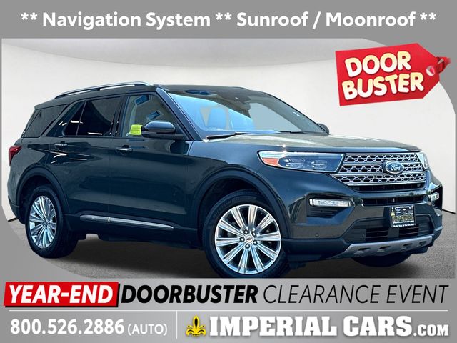 2022 Ford Explorer Limited's photo