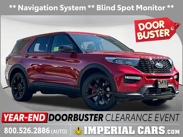 2022 Ford Explorer ST's photo