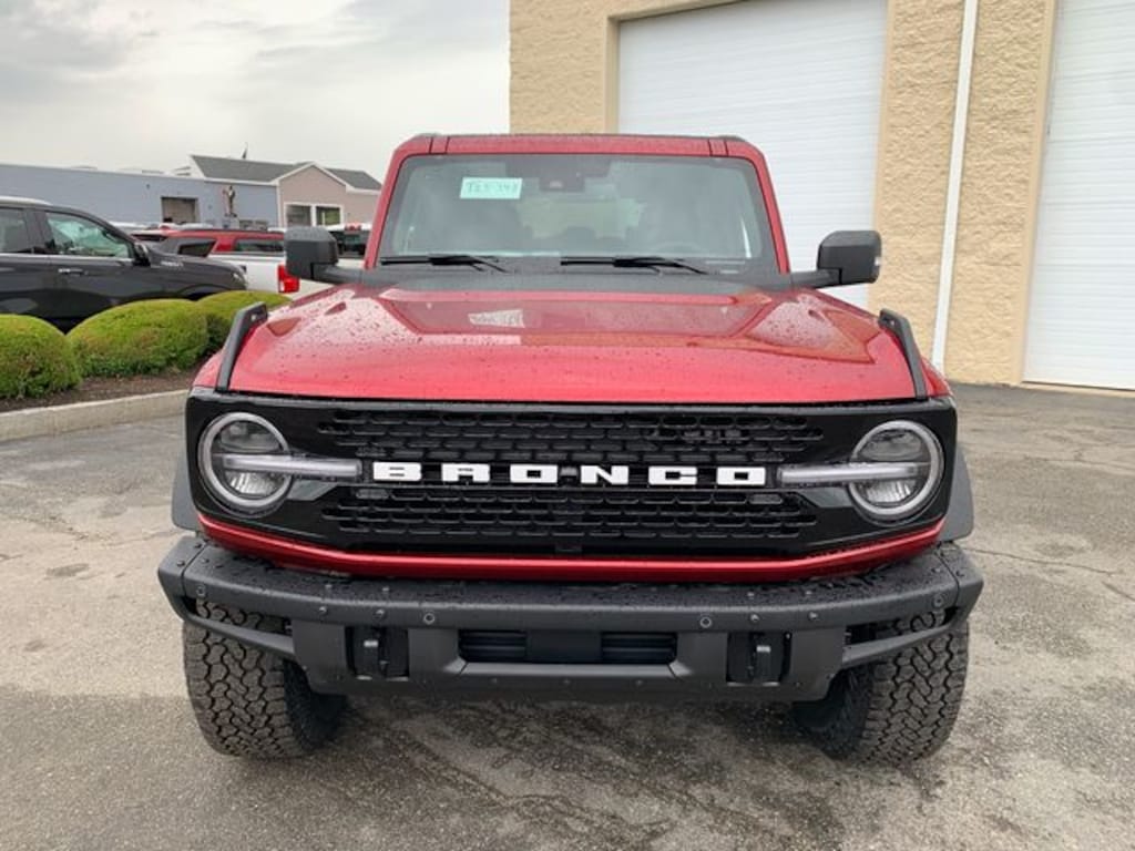 New 2025 Ford Bronco Badlands SUV